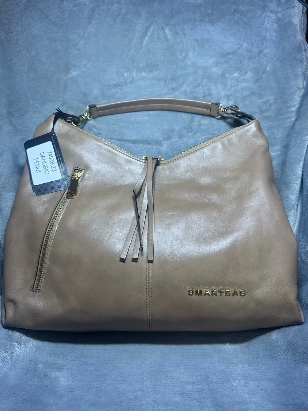 Beige Leather Shoulder Bag with Tassel Zips